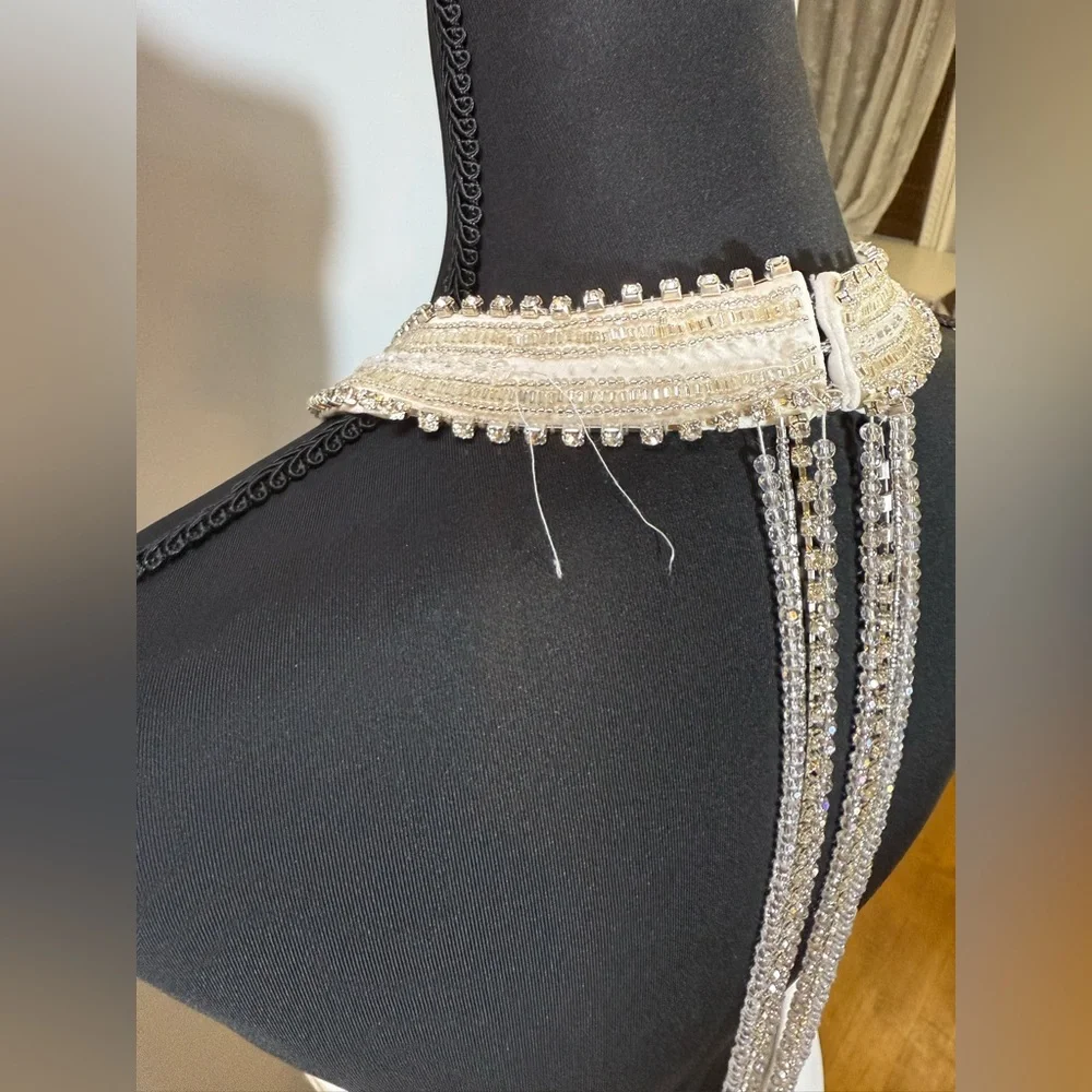 IEENA for Mac Duggal Zuri Beaded Halter White Jersey Gown size 6 - Picture 9 of 14